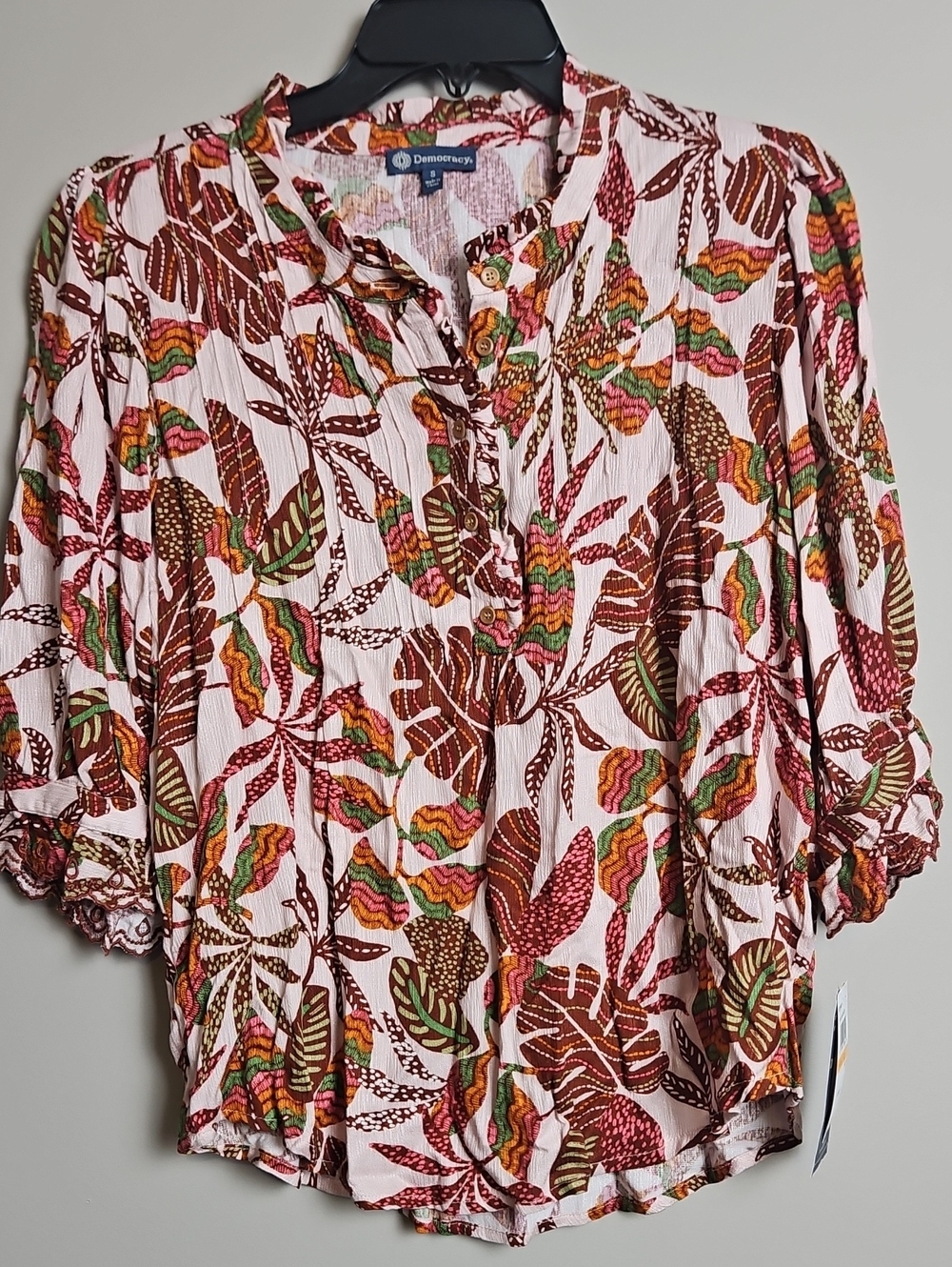 Democracy 3/4 Sleeve Ruffle DetailTop: Multi Color Leaf Print: Size-Small